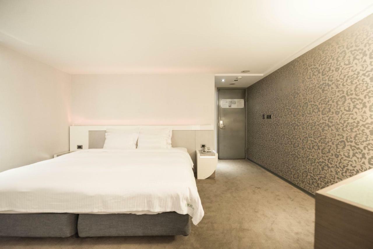 Saual Keh Hotel Тайпей Екстериор снимка